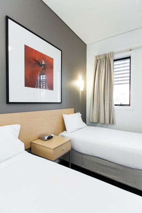 Majestic Oasis Apartments - Accommodation 4U 23