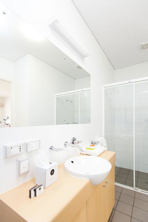 Majestic Oasis Apartments - Accommodation 4U 25