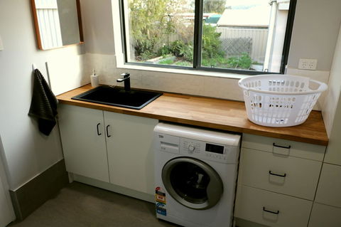 The Purple Door On Seaview - Accommodation 4U 12