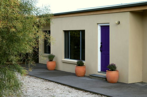 The Purple Door On Seaview - Accommodation 4U 1