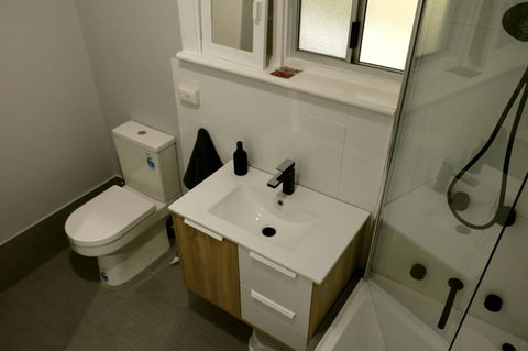 The Purple Door On Seaview - Accommodation 4U 15