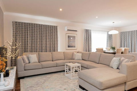 Boutique Getaway On Wright - Accommodation 4U 3