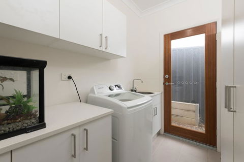 Boutique Getaway On Wright - Accommodation 4U 19