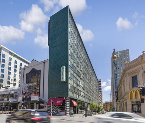Cosmo On Bank - Accommodation 4U 0
