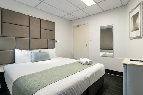 Cosmo On Bank - Accommodation 4U 11