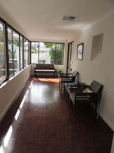 Glenelg - Marina Retreat - Accommodation 4U 32