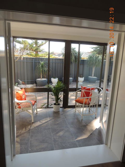 Glenelg - Marina Retreat - Accommodation 4U 25