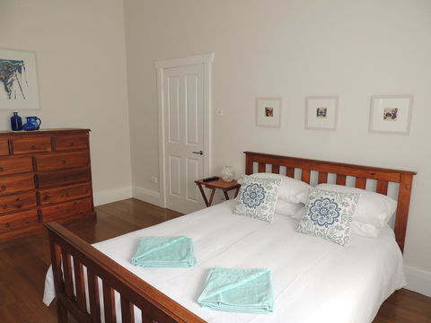 Glenelg - Marina Retreat - Accommodation 4U 20