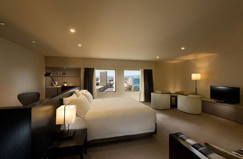 Hilton Adelaide - Accommodation 4U 5