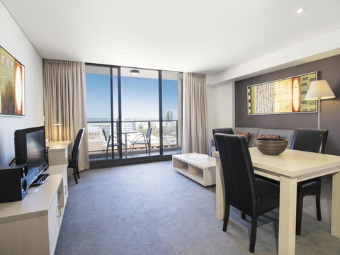 Oaks Adelaide Horizons Suites - Accommodation 4U 3