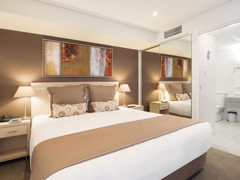 Oaks Adelaide Horizons Suites - Accommodation 4U 8