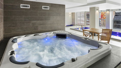 Oaks Adelaide Embassy Suites - Accommodation 4U 2