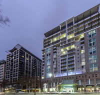 Oaks Embassy - Accommodation 4U