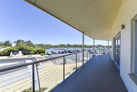 Aloha Waterfront Properties - Accommodation 4U 10