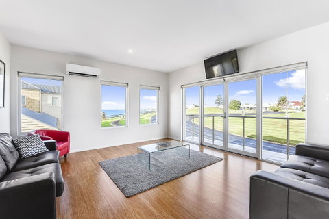 Aloha Waterfront Properties - Accommodation 4U 30