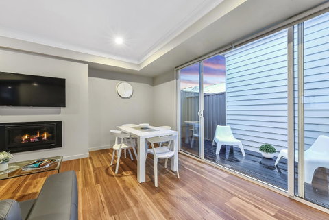 Aloha Central Luxury Apartments - Accommodation 4U 24