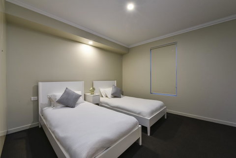 Aloha Central Luxury Apartments - Accommodation 4U 27