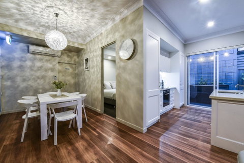 Aloha Central Luxury Apartments - Accommodation 4U 15