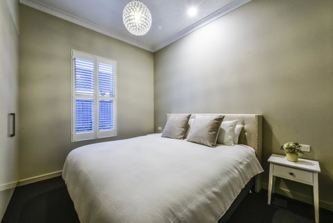 Aloha Central Luxury Apartments - Accommodation 4U 4