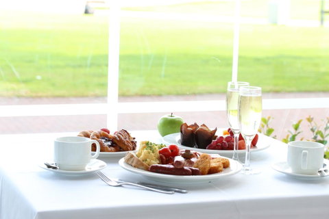 Stamford Grand Adelaide - Accommodation 4U 8