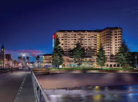 Stamford Grand Adelaide - Accommodation 4U 7