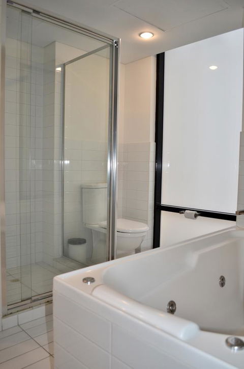 APTonNorthTCE - Accommodation 4U 14