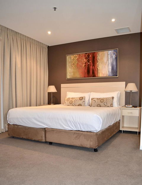 APTonNorthTCE - Accommodation 4U 12