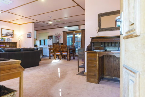 Rustic On 13th - Accommodation 4U 2