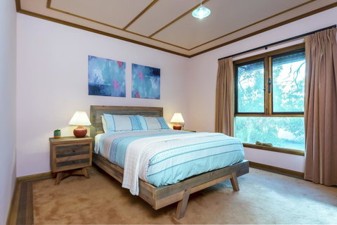Rustic On 13th - Accommodation 4U 8