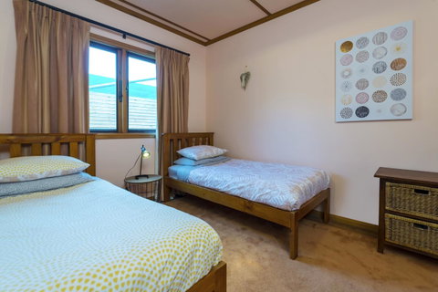 Rustic On 13th - Accommodation 4U 10