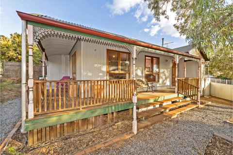 Rustic On 13th - Accommodation 4U 18