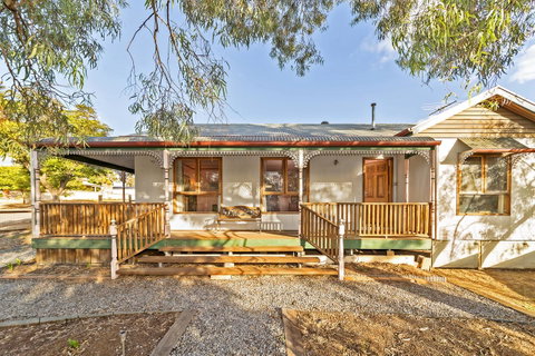 Rustic On 13th - Accommodation 4U 19