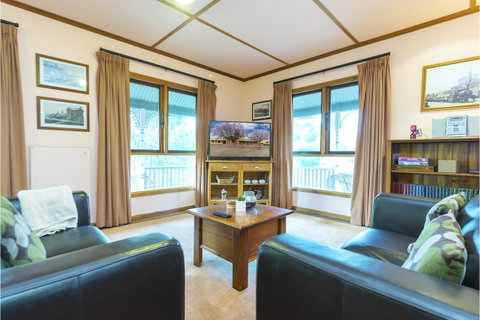 Rustic On 13th - Accommodation 4U 4
