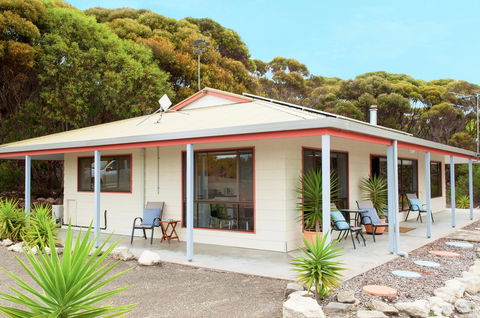 Kestrel Downs - Accommodation 4U 3