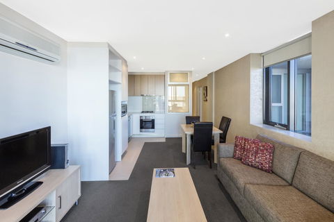 IStay Precinct Adelaide - Accommodation 4U 24