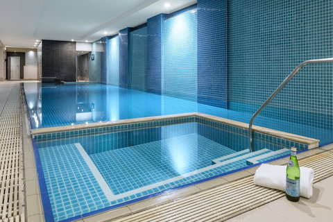 Oaks Glenelg Plaza Pier Suites - Accommodation 4U 10