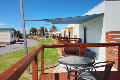 Discovery Parks - Adelaide Beachfront - Accommodation 4U 36