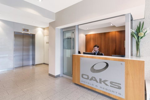 Oaks Glenelg Liberty Suites - Accommodation 4U 9