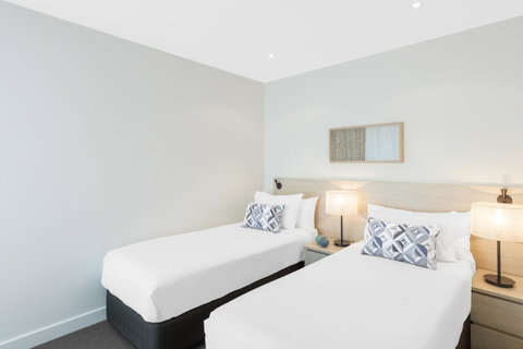 Oaks Glenelg Liberty Suites - Accommodation 4U 30
