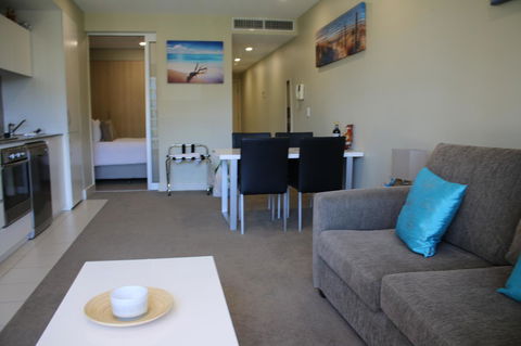 Beachside Luxury Getaway In Glenelg - Accommodation 4U 2
