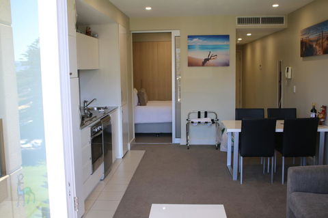 Beachside Luxury Getaway In Glenelg - Accommodation 4U 7