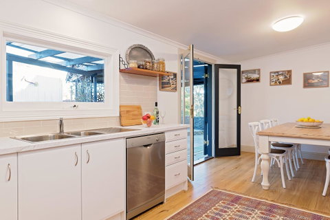 The Other House - Accommodation 4U 11