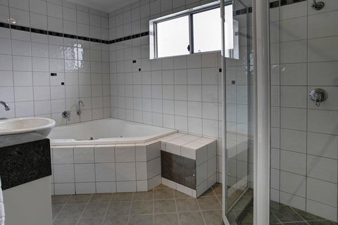 Tasman Beachside Apartment - Accommodation 4U 10