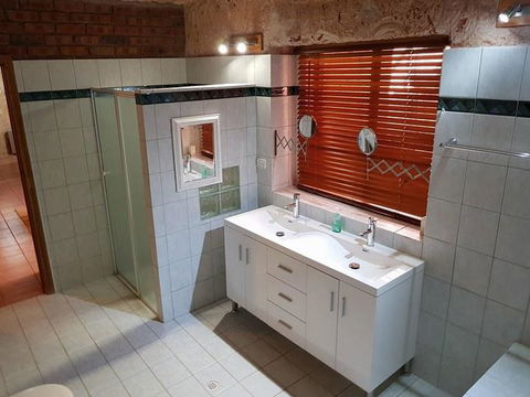 Zen Underground B&B - Accommodation 4U 14