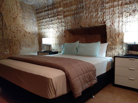 Zen Underground B&B - Accommodation 4U 2