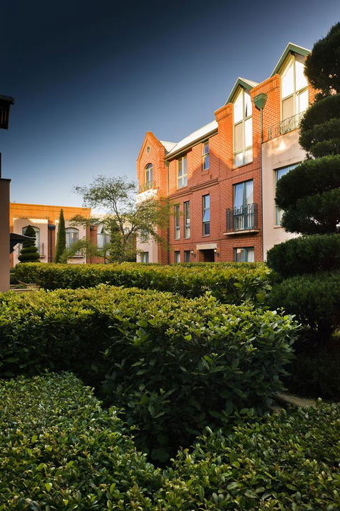 Majestic Old Lion Apartments - Accommodation 4U 17