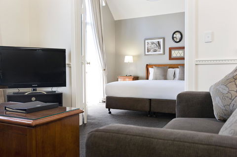 Majestic Old Lion Apartments - Accommodation 4U 12