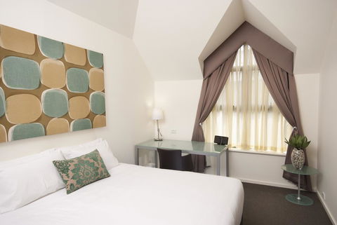 Majestic Old Lion Apartments - Accommodation 4U 3
