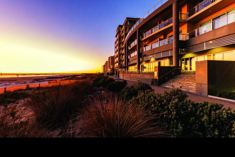Glenelg Seaside Apartment - Accommodation 4U 9
