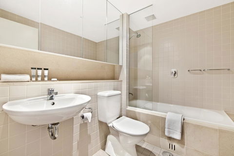 Glenelg Seaside Apartment - Accommodation 4U 12